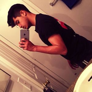 Meet your Posher, Ulises